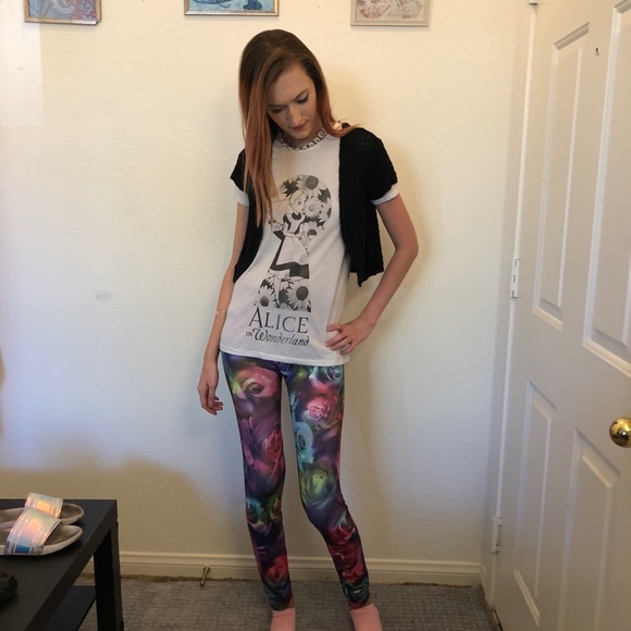 Black Go over Shawl - Picture 4 of 5